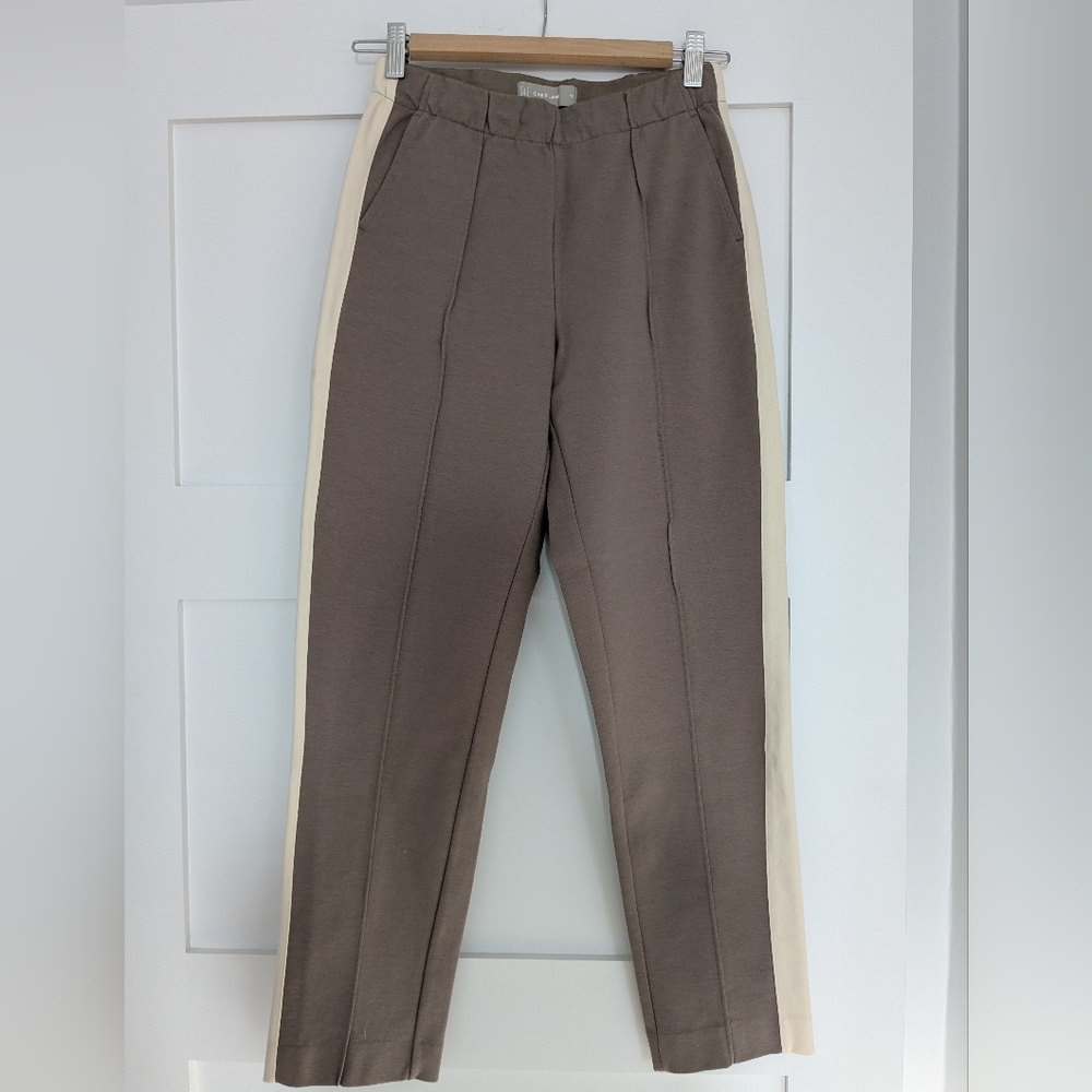Everlane The Dream Pants In Light Brown And Cream